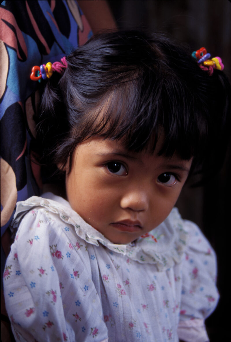Girl in the Philippines — Stock Images of children: Girls from the Philippines — Children, faces, child, girls, Philippines