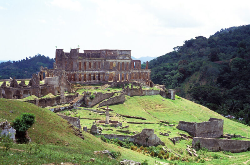Stock Images of Haiti — Ruins of the historic Sans-Souci Palace in the Island nation of Haiti — Haiti, Caribbean, ruins, Sans-Souci Palace, archaeology
