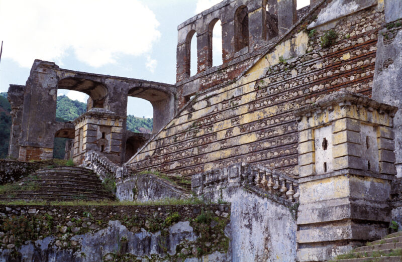 Stock Images of Haiti — Ruins of the historic Sans-Souci Palace in the Island nation of Haiti — Sans Souci Palace, Ruins, Haiti, archaeology, history