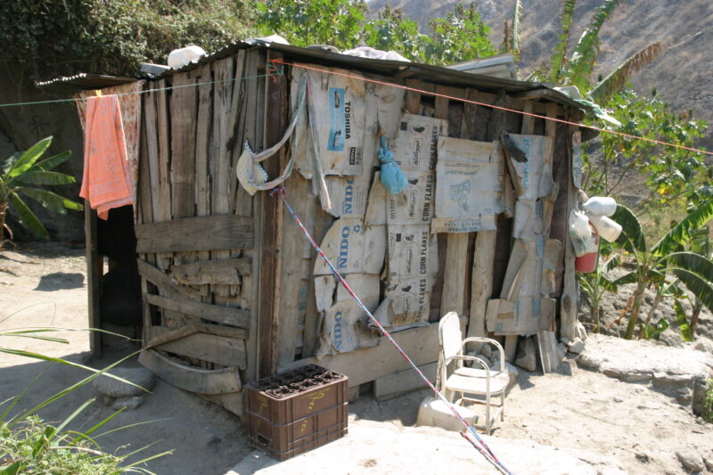 Stock Images of Honduras — Makeshift Shelter in Honduras. — Honduras, Tegucigalpa, houses, homes, poor