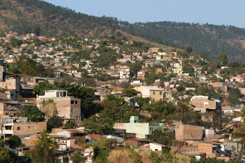 Stock Images of Honduras — Hillside housing in the city of Tegucigalpa, Honduras — Honduras, Tegucigalpa, houses, homes, poor
