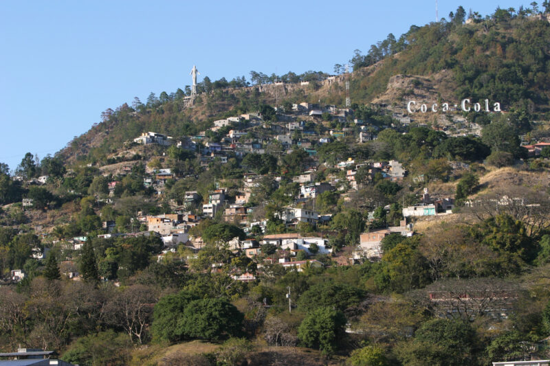 Stock Images of Honduras — Hillside housing in the city of Tegucigalpa, Honduras — Honduras, Tegucigalpa, houses, homes, poor
