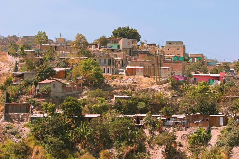 Stock Images of Honduras — Hillside housing in the city of Tegucigalpa, Honduras — Honduras, Tegucigalpa, houses, homes, poor