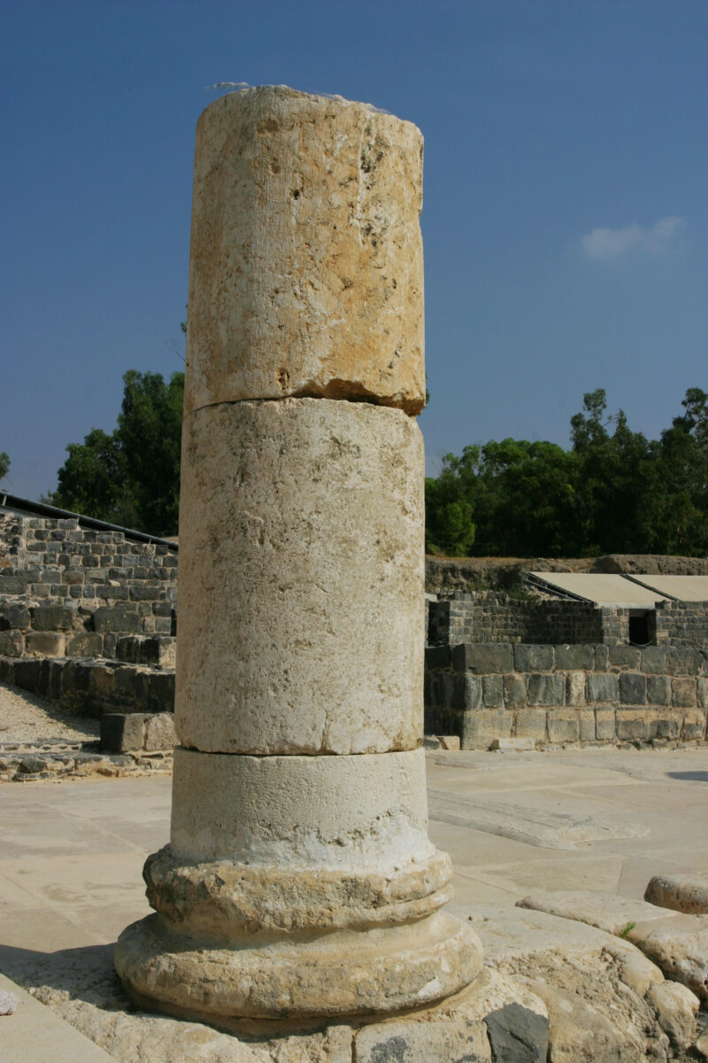 Pillars of Beit She’an, Israel — Israel, Beit She'an, archaeology, Roamn Ruins