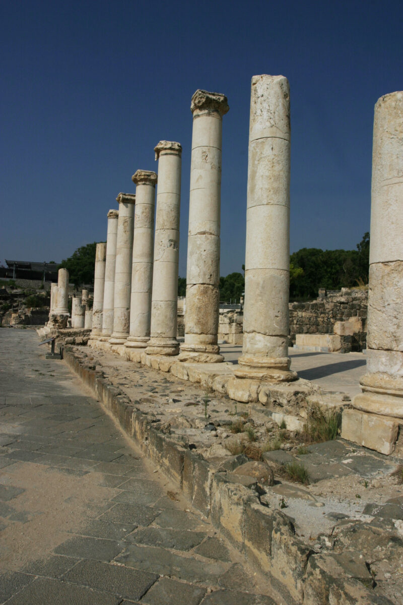 Pillars of Beit She’an, Israel — Israel, Beit She'an, archaeology, Roamn Ruins