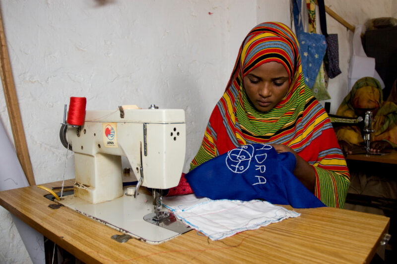 Learning to Sew — Somali Refugees living in Yemen — Somolia, refugees, skills training