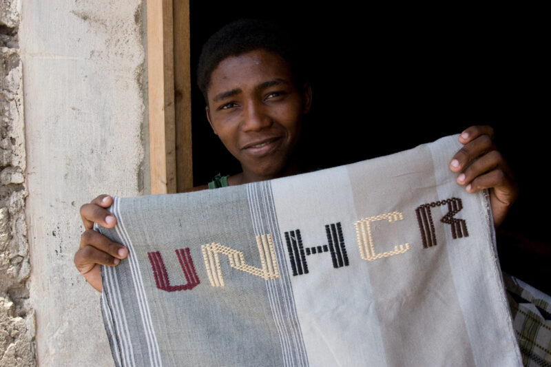 Learning to Weave — Somali Refugees living in Yemen — Somolia, refugees, skills training, weaving, livelihoods