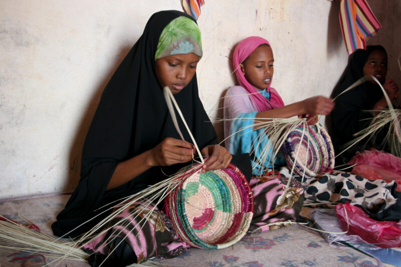 Basket Making in the Refugee Camp — Somali Refugees living in Yemen learn how to make baskets as a way to earn income. — Somolia, refugees, skills training, ...