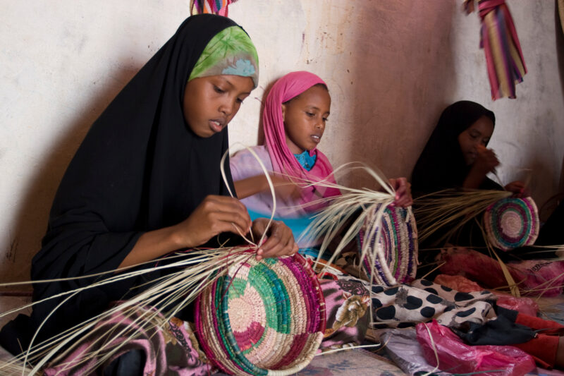 Basket Making in the Refugee Camp — Somali Refugees living in Yemen learn how to make baskets as a way to earn income. — Somolia, refugees, skills training, ...