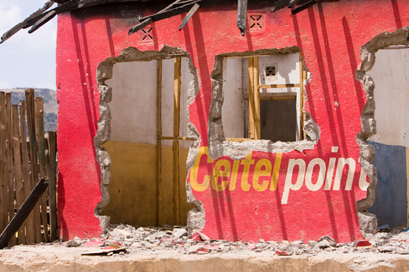 Destroyed Buildings — Buildings burned and destroyed during a time of political disturbance in Kenya — Kenya, Burned Buildings, Africa, political violence