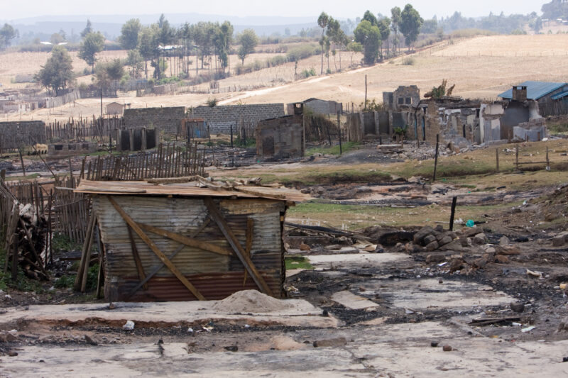 Destroyed Buildings — Buildings burned and destroyed during a time of political disturbance in Kenya — Kenya, Burned Buildings, Africa, political violence