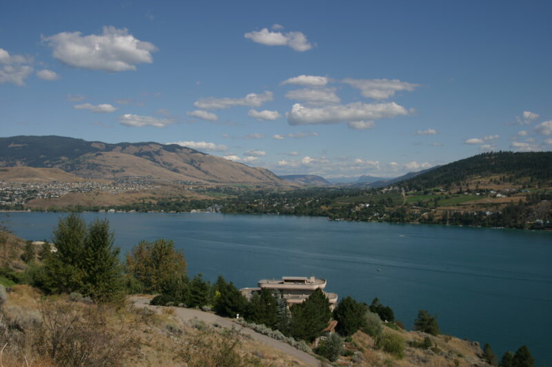 Okanagan lake in Canada — Stock Images of Lakes — Canada, British Columbia, Okanagan Lake, Lakes, Scenic