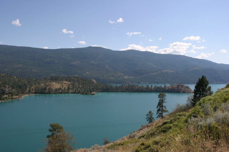 Okanagan lake in Canada — Stock Images of Lakes — Canada, British Columbia, Okanagan Lake, Lakes, Scenic