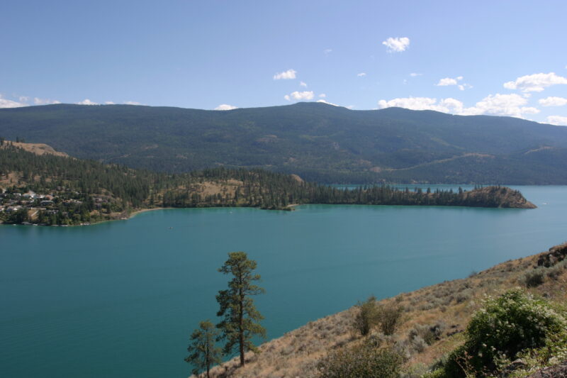 Okanagan lake in Canada — Stock Images of Lakes — Canada, British Columbia, Okanagan Lake, Lakes, Scenic