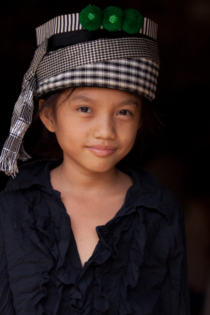 Girl in Laos — Stock Images of the faces of young girls, living in Laos, Southeast Asia — Laos, Southeast Asia, faces, child, children girls