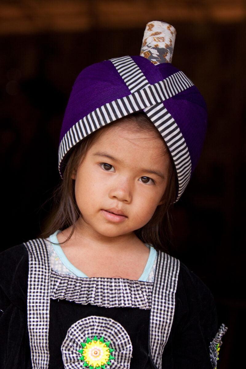 Girl in Laos — Stock Images of the faces of young girls, living in Laos, Southeast Asia — Laos, Southeast Asia, faces, child, children girls