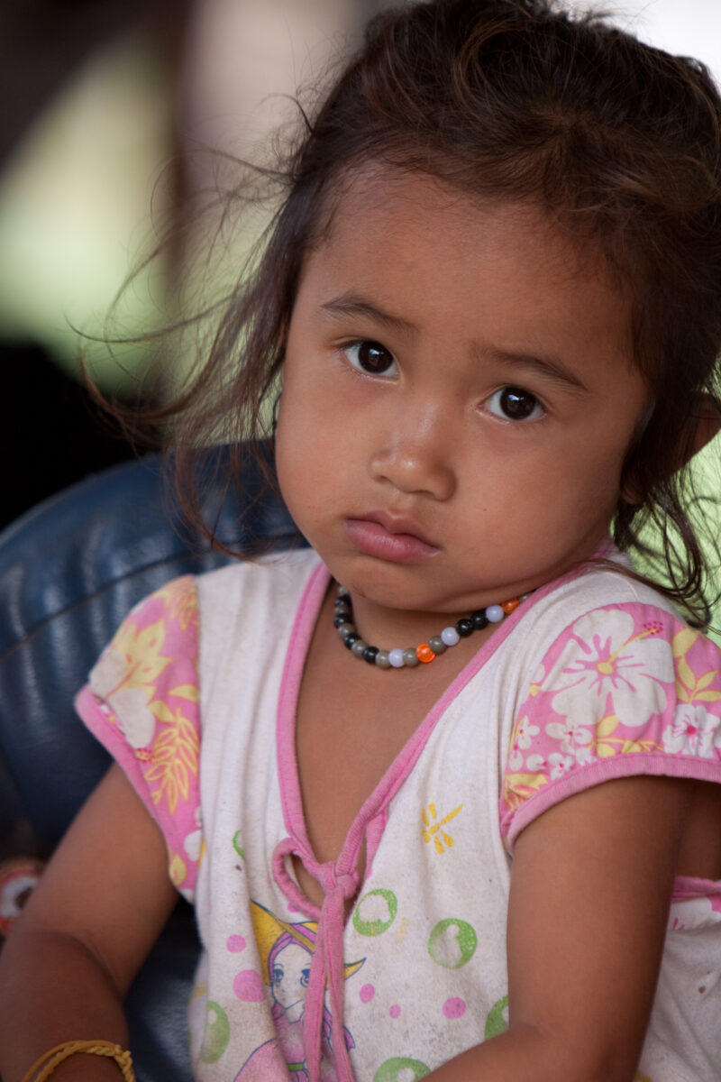 Girl in Laos — Stock Images of the faces of young girls, living in Laos, Southeast Asia — Laos, Southeast Asia, faces, child, children girls