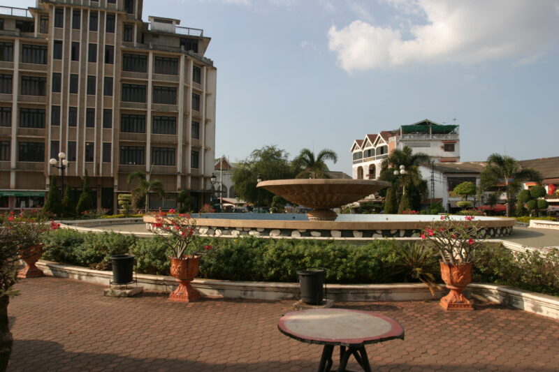 Fountain in Vientiene — Scenes from the capital city of Laos, Ventiene — Laos, Southeast Asia, Ventiene, capital