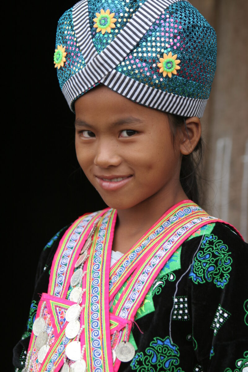 Girl in Laos — Stock Images of the faces of young girls, living in Laos, Southeast Asia — Laos, Laoation, girl, girls, faces