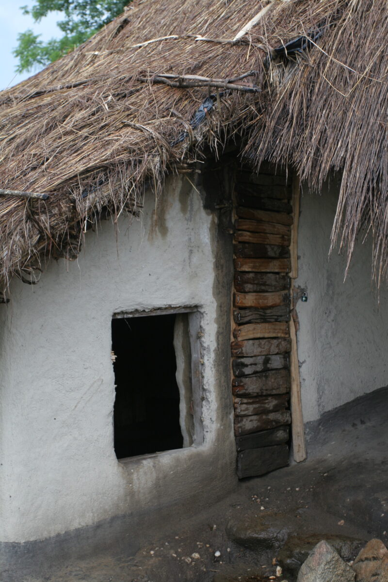 Doorway in Malawi — Malawi, Africa, house, houses, home