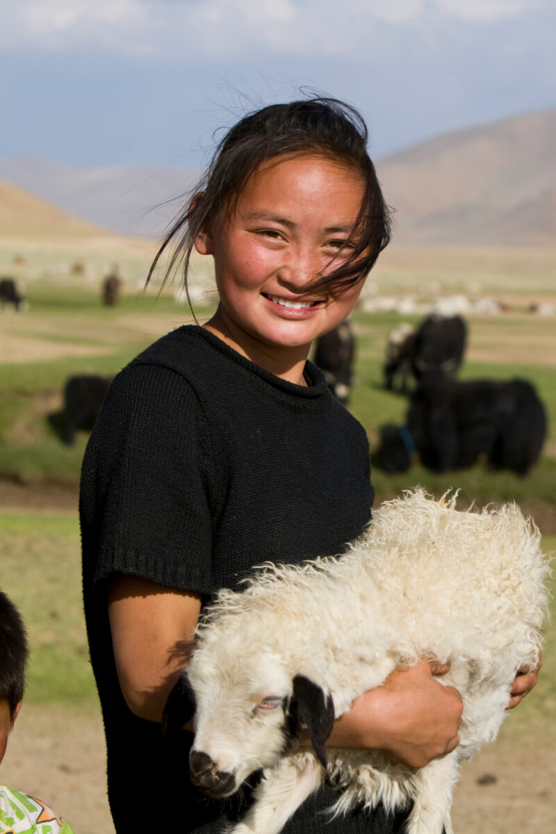 Girl in Mongolia — Stock Images of Mongolia: Girl Closeup — Mongolia, faces, girl, girls