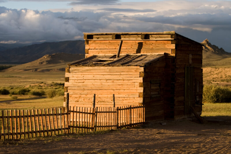Wood House in Mongolia — Stock Images of life in Rural Mongolia: Wood house — Mongolia, house, home