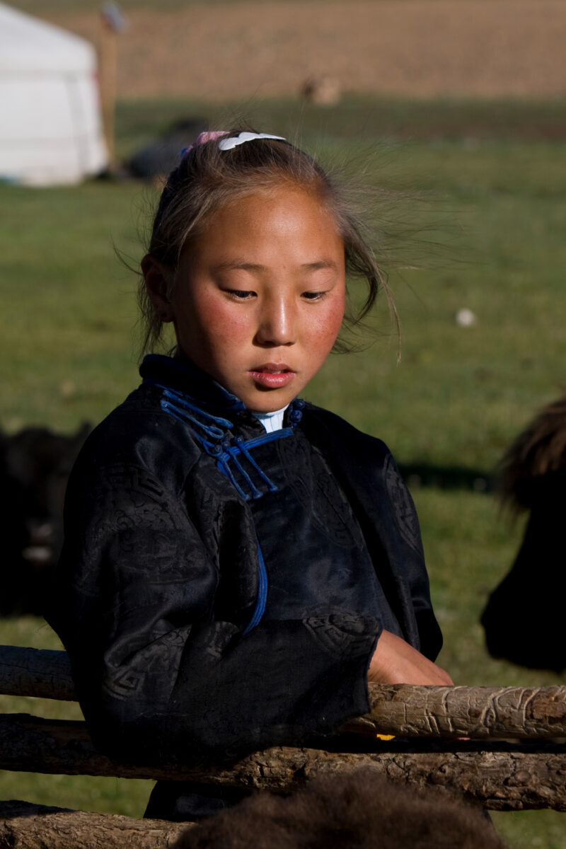 Girl in Mongolia — Stock Images of Mongolia: Girl Closeup — Mongolia, faces, girl, girls