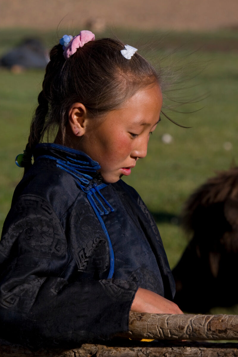 Girl in Mongolia — Stock Images of Mongolia: Girl Closeup — Mongolia, faces, girl, girls
