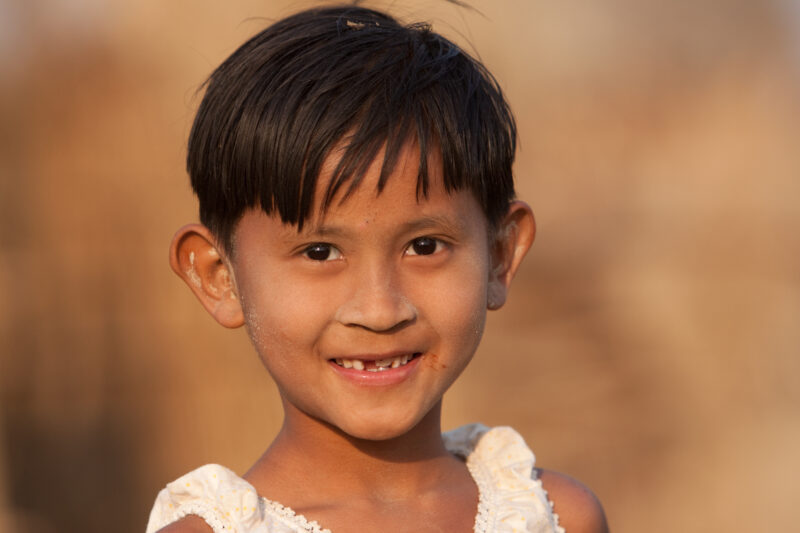 Girl in Burma — Images of girls living on a sand bar island on the Ayeyarwaddy river in Burma, near old Bagan. — Burma, Myanmar, child, children, faces