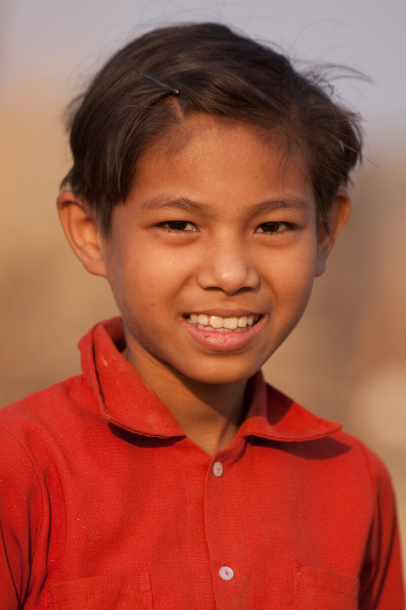 Girl in Burma — Images of girls living on a sand bar island on the Ayeyarwaddy river in Burma, near old Bagan. — Burma, Myanmar, child, children, faces