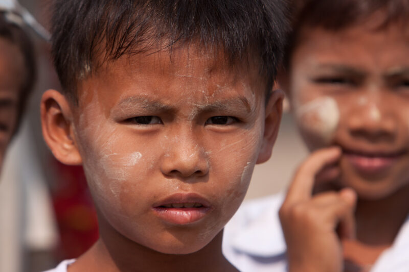 Boy in Burma — Stock Images of life in the Irrawaddy Delta region of Burma, after cyclone Nargis devistated the region — Burma, Myanmar, Ayeyarwaddy delta, I...