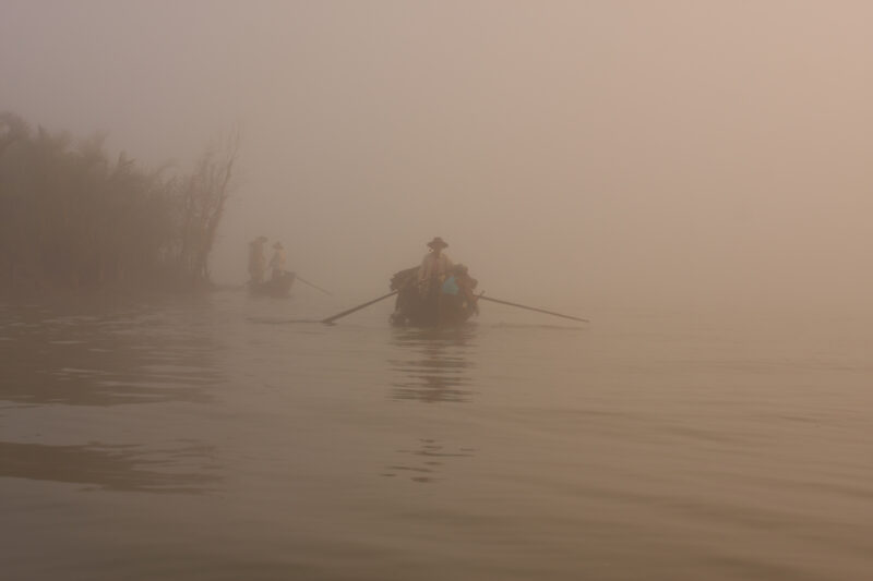 Sunrise in the Irrwady Delta — Stock Images of life in the Irrawaddy Delta region of Burma, after cyclone Nargis devistated the region — Burma, Myanmar, Ayey...