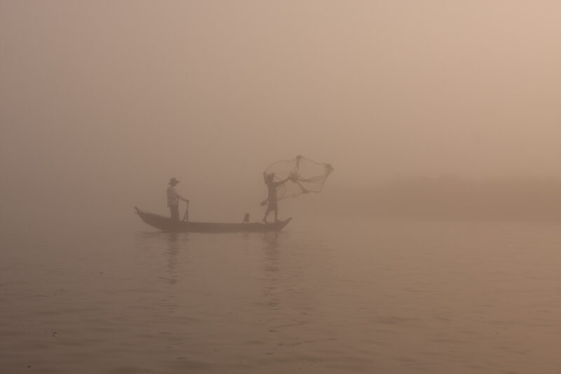 Sunrise in the Irrwady Delta — Stock Images of life in the Irrawaddy Delta region of Burma, after cyclone Nargis devistated the region — Burma, Myanmar, Ayey...