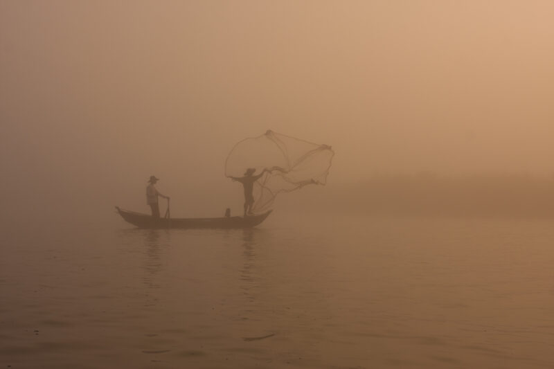 Sunrise in the Irrwady Delta — Stock Images of life in the Irrawaddy Delta region of Burma, after cyclone Nargis devistated the region — Burma, Myanmar, Ayey...