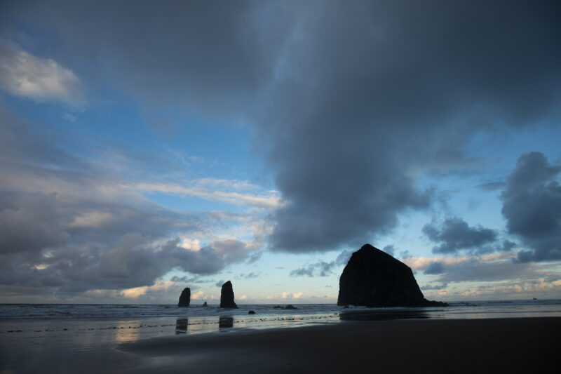 Beach in Oregon — Beautiful Ocean Scene on the Oregon Cost in the United States — Beach, Coast, Ocean, Oregon, Sea