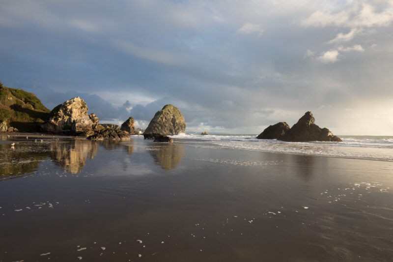 Oregon Coast at Sunset — Beautiful Sunset Scene on the Oregon Cost in the United States. — Beach, Coast, Ocean, Oregon, Sea