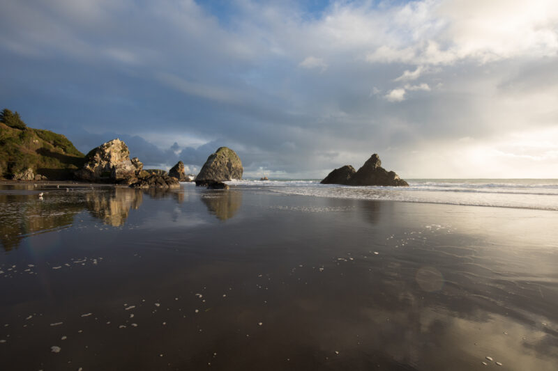 Oregon Coast at Sunset — Beautiful Sunset Scene on the Oregon Cost in the United States. — Beach, Coast, Ocean, Oregon, Sea