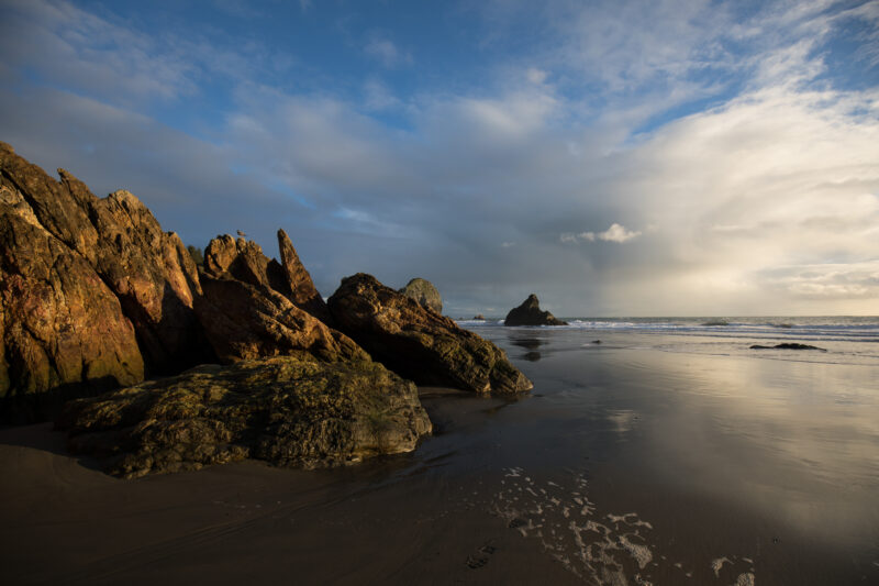 Oregon Coast at Sunset — Beautiful Sunset Scene on the Oregon Cost in the United States. — Beach, Coast, Ocean, Oregon, Sea