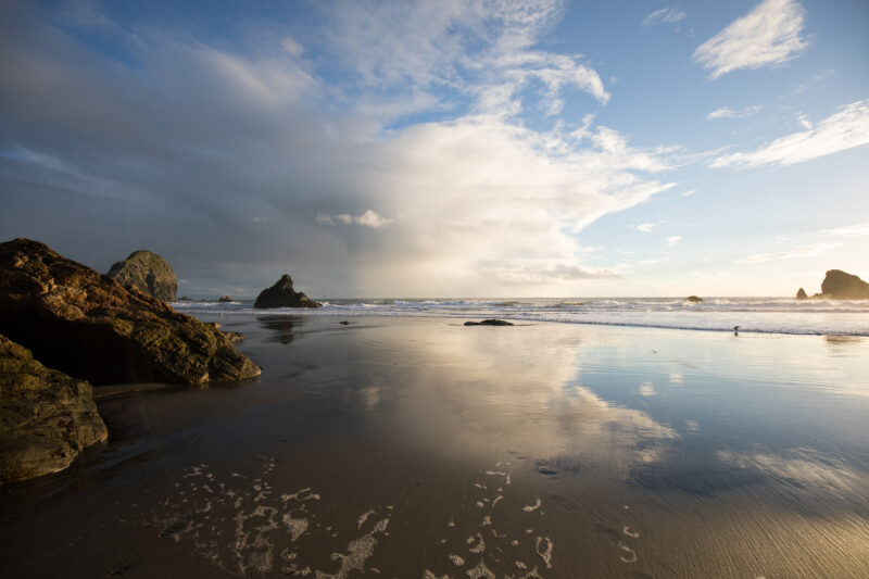 Oregon Coast at Sunset — Beautiful Sunset Scene on the Oregon Cost in the United States. — Beach, Coast, Ocean, Oregon, Sea