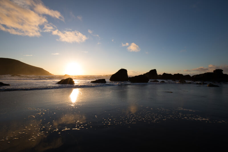 Oregon Coast at Sunset — Beautiful Sunset Scene on the Oregon Cost in the United States. — Beach, Coast, Ocean, Oregon, Sea