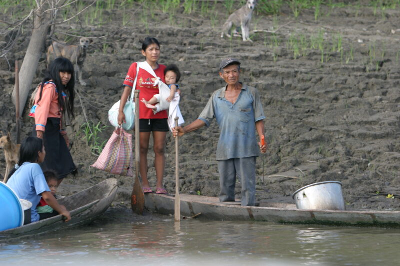 Riverbank — People along the Ucayali River, in the Jungle region of Peru — ADRA, Peru, Poverty, Shipibo Indians, Ucayali River