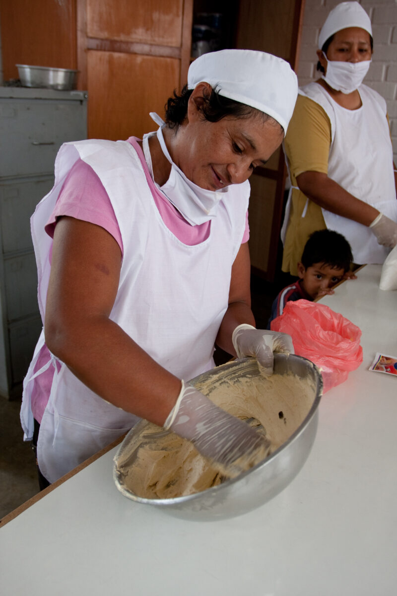 Learning to Bake for Cash! — Women living in a poor community on the outskirts of Lima, learn how to make baked goods, as a way to generate income for their ...