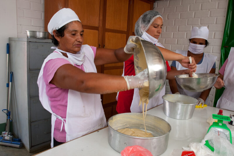 Learning to Bake for Cash! — Women living in a poor community on the outskirts of Lima, learn how to make baked goods, as a way to generate income for their ...
