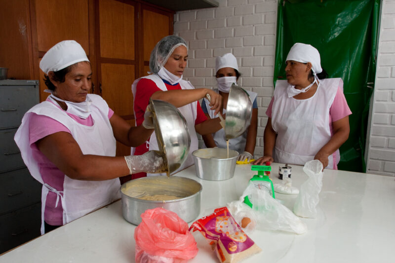 Learning to Bake for Cash! — Women living in a poor community on the outskirts of Lima, learn how to make baked goods, as a way to generate income for their ...