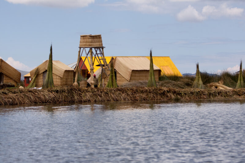 Uro People of Lake Titicaca — Stock images of the life of the Uro people group, living on the floating reed islands of Lake Titicaca, near Puno, Peru — Peru,...