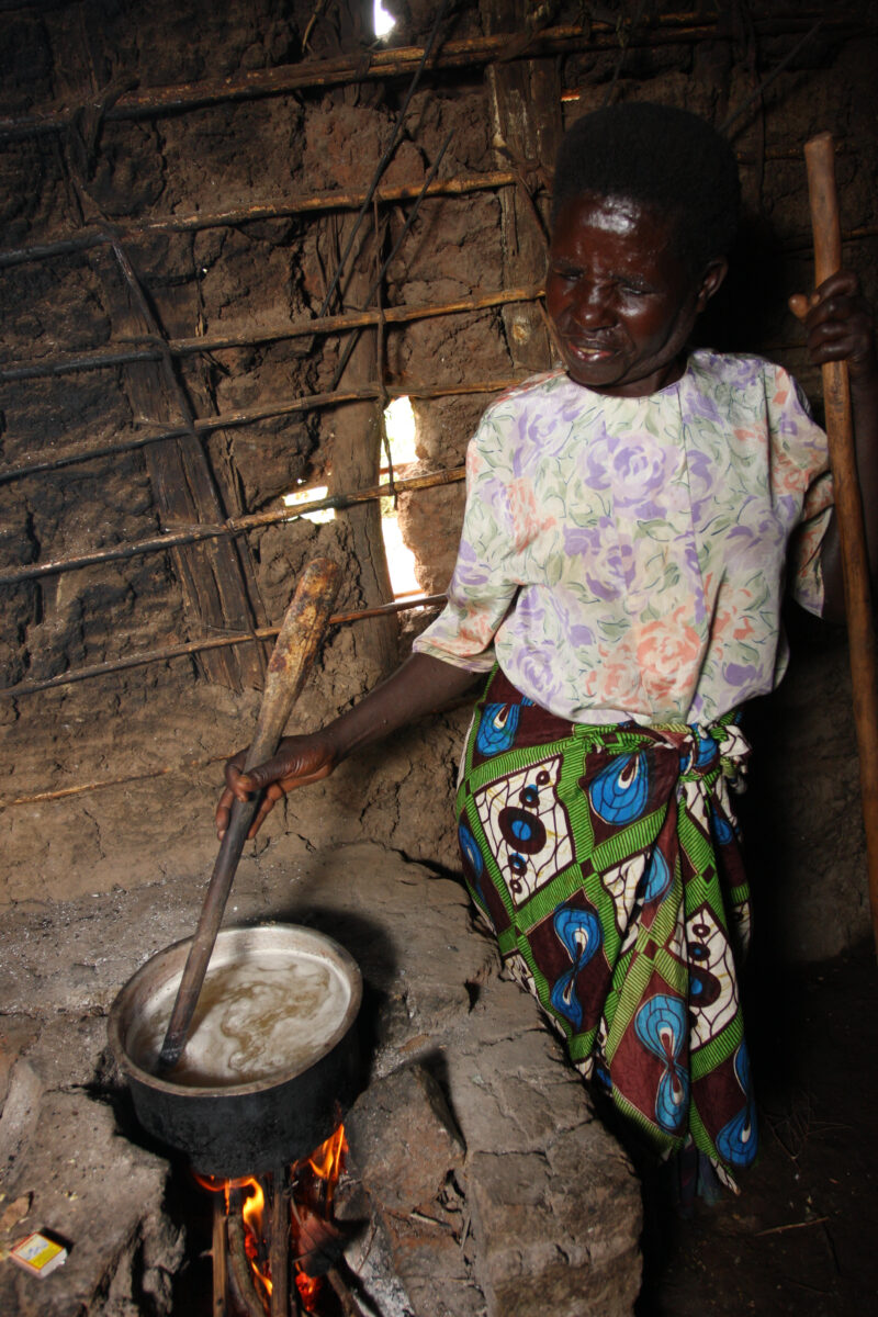 Stock Images of Rwanda — Cooking the Meal — Rwanda, Africa, cooking, food