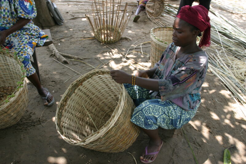 Making Baskets in Togo — Women's group makes baskets for income in Togo, Africa — Togo, Africa, West Africa, faces, women