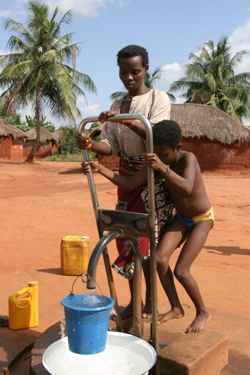 Collecting Water in Togo, Africa — Togo, Africa, West Africa, children, poor