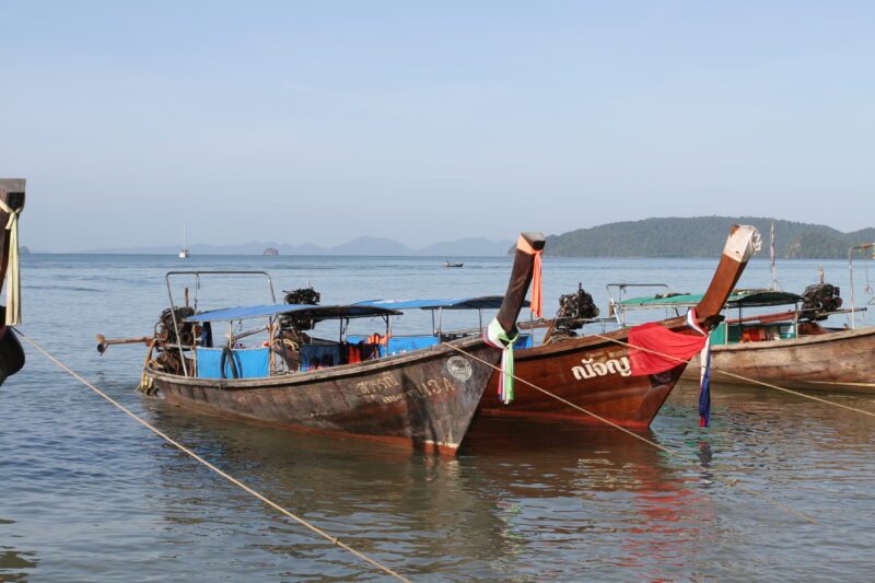 Boats in Thailand — The beautiful beaches of Southern Thailand — Thailand, beach, beaches, ocean, sea
