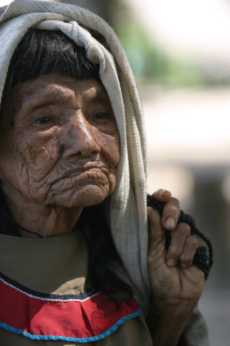 Elder Woman in Peru — Elderly Shipibo Indian woman — Peru, Poverty, Shipibo Indians, Ucayali River, Development